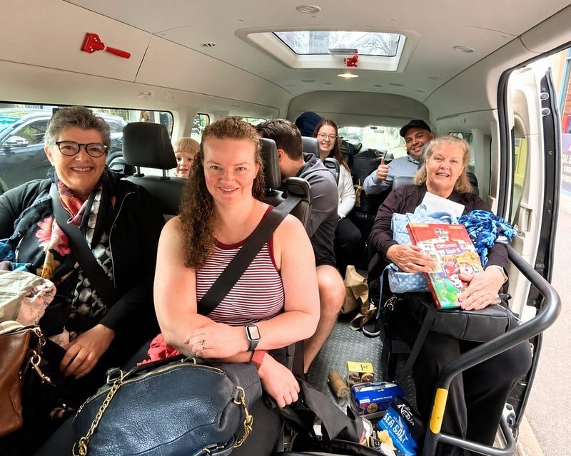 Group of passengers on a Go Maxi Melbourne trip